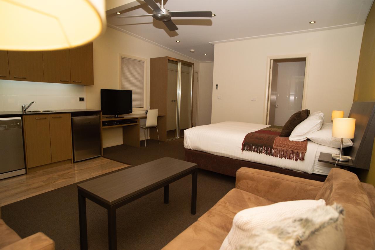 Motel Portman House Scone Esterno foto
