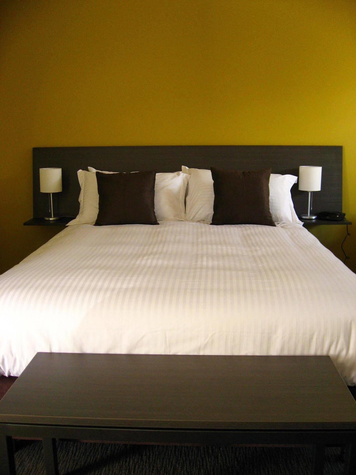 Motel Portman House Scone Esterno foto