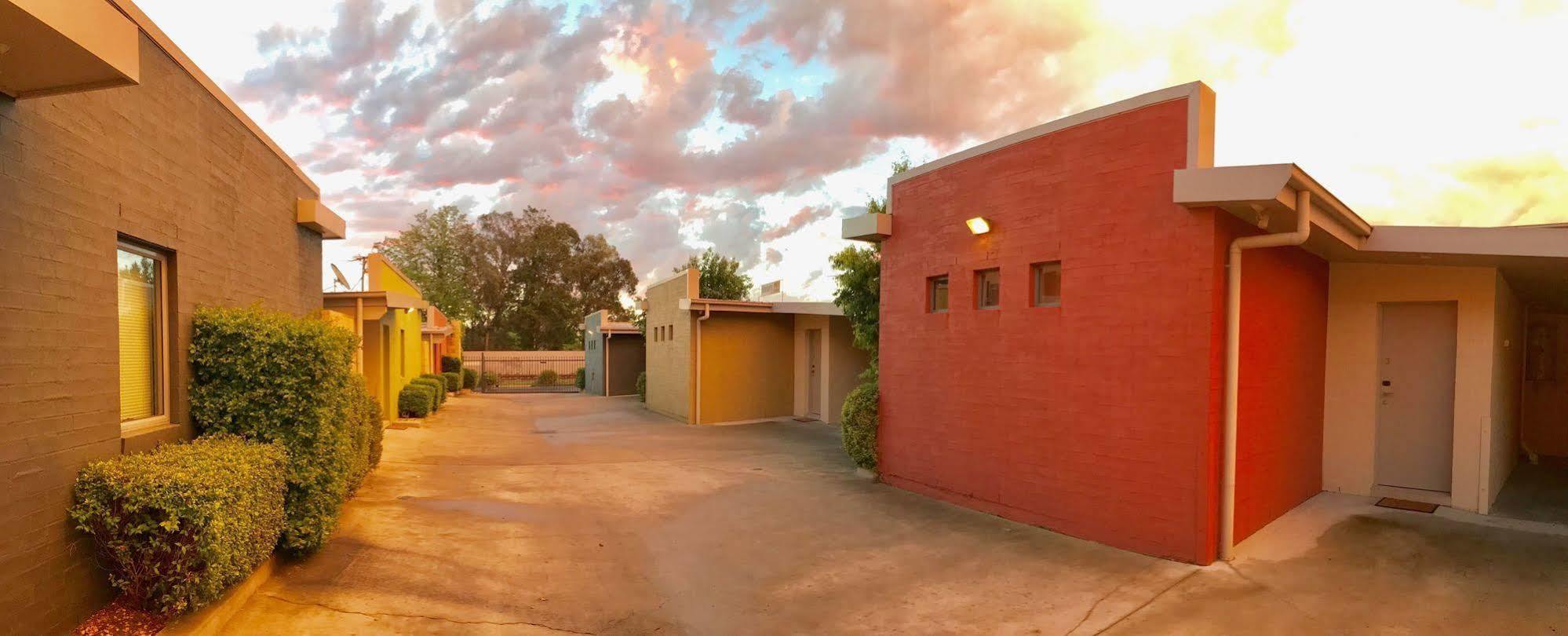 Motel Portman House Scone Esterno foto