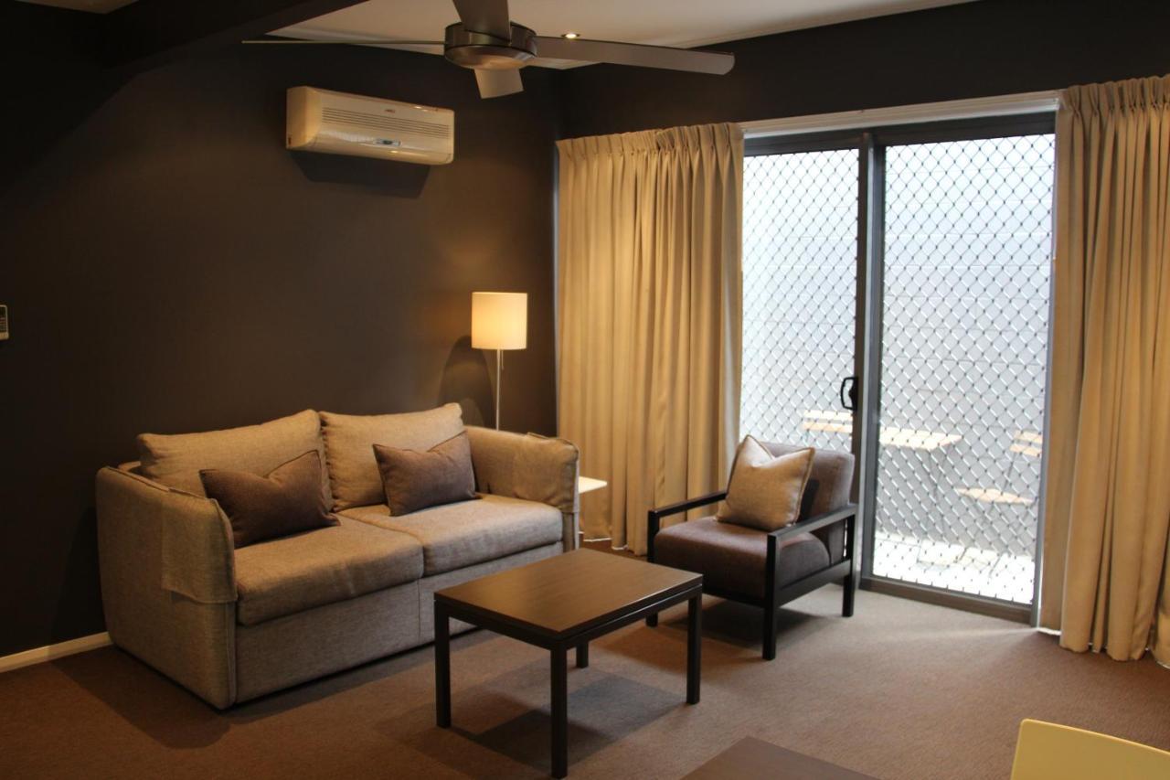 Motel Portman House Scone Esterno foto
